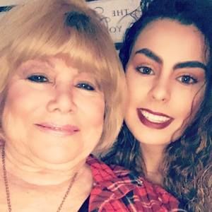 Meet your Posher, Nikki